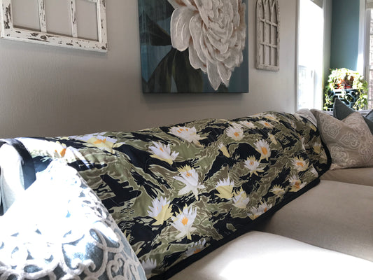 Woobie USA Throw Blanket - Aloha Now - Green - Bawidamann Art